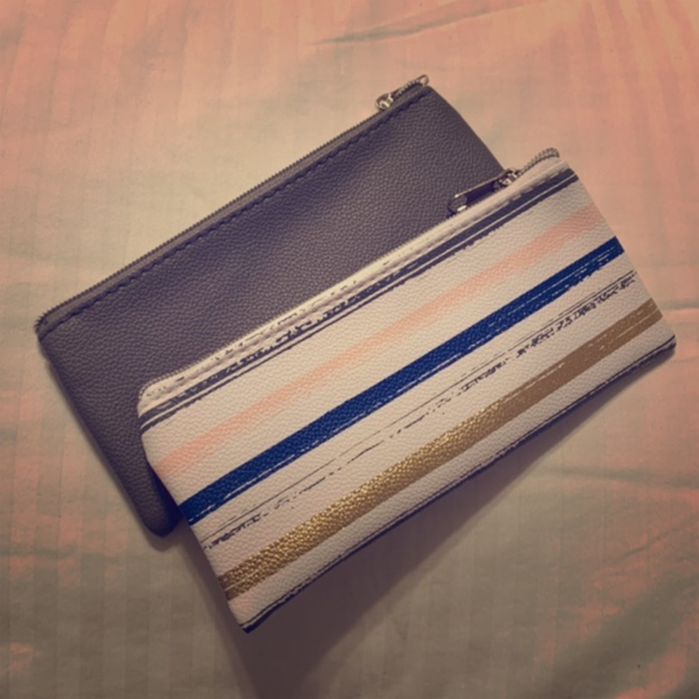 💛Two small pencil cases✏️